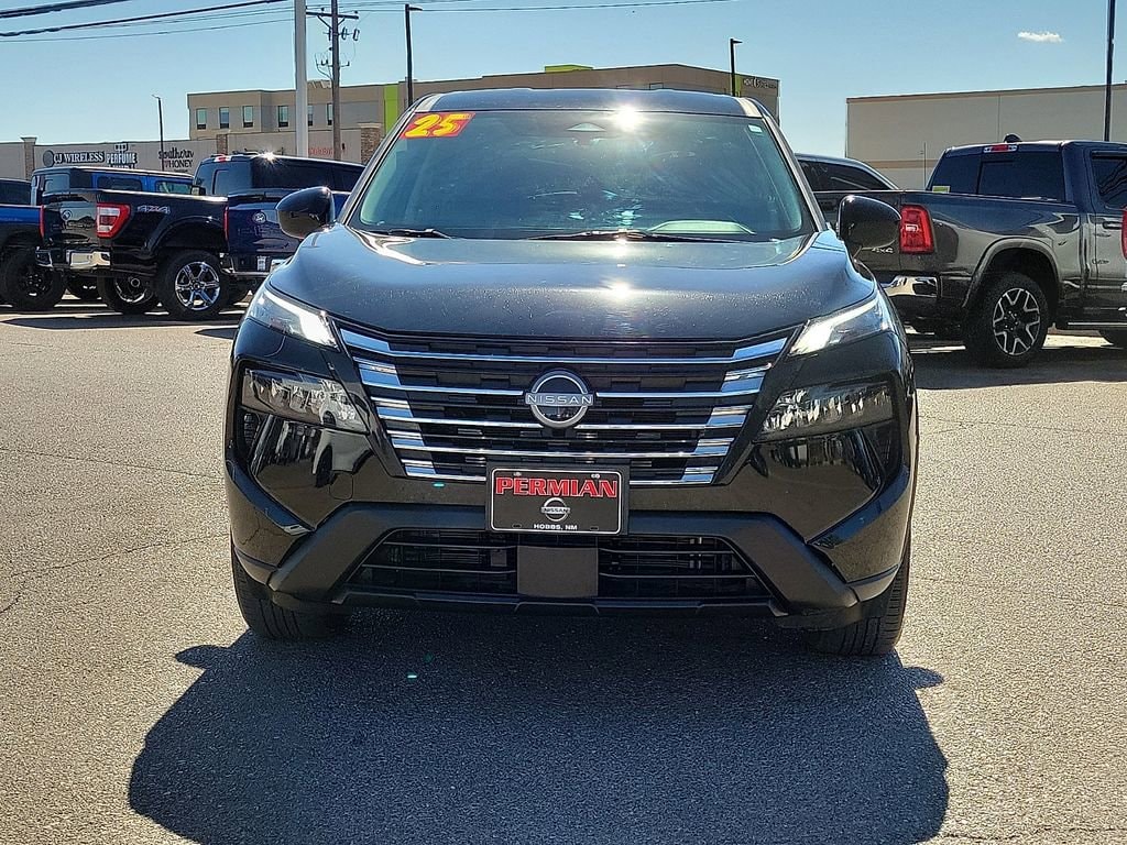 Used 2025 Nissan Rogue SV