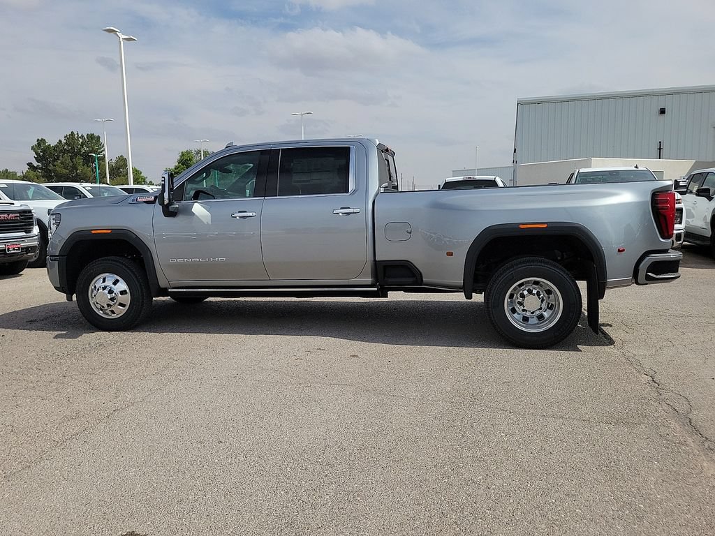 2026 GMC Sierra 3500HD Denali - Photo 7