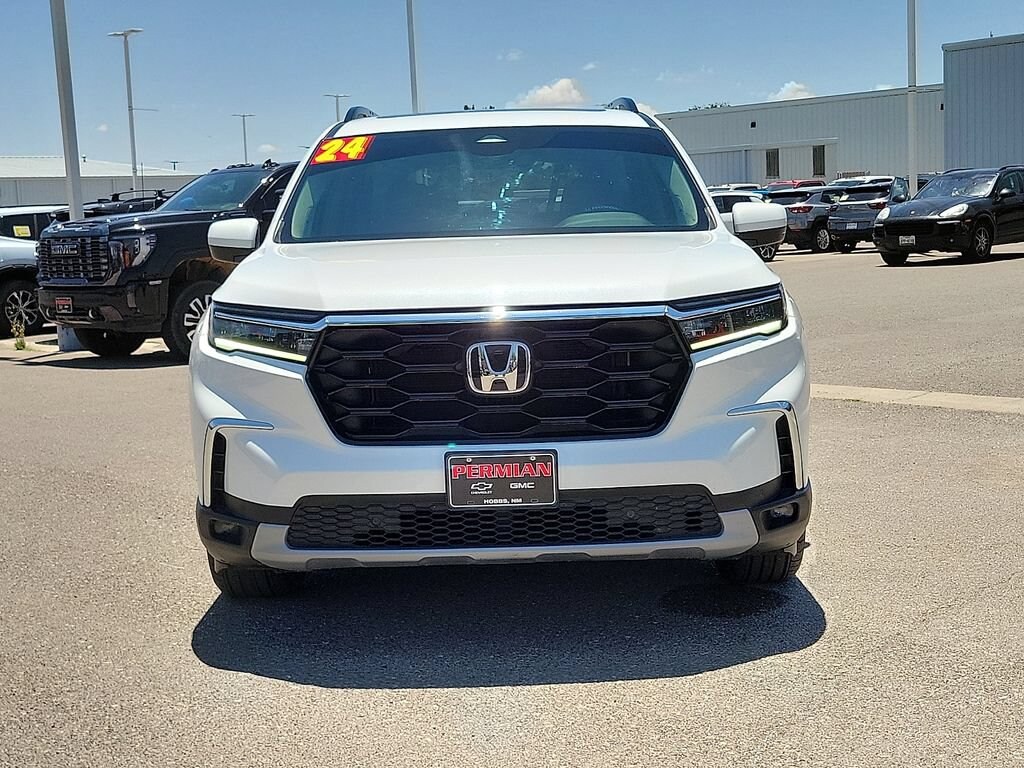 Used 2024 Honda Pilot Touring