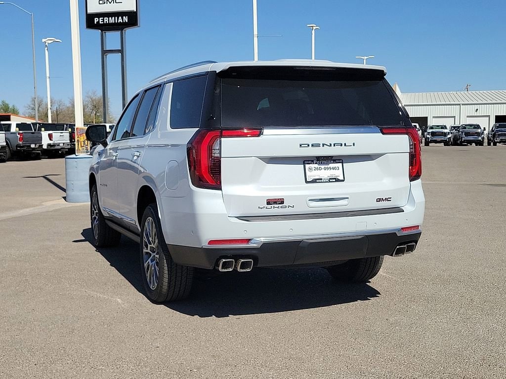 2026 GMC Yukon Denali - Photo 8