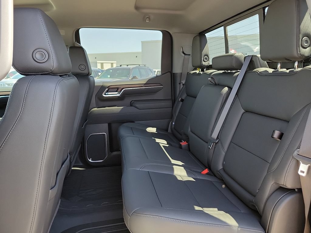 2026 GMC Sierra 1500 SLT - Photo 19