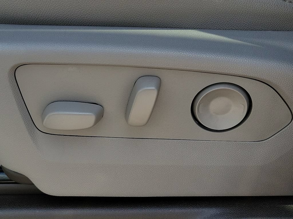 2026 GMC Sierra 1500 SLT - Photo 24