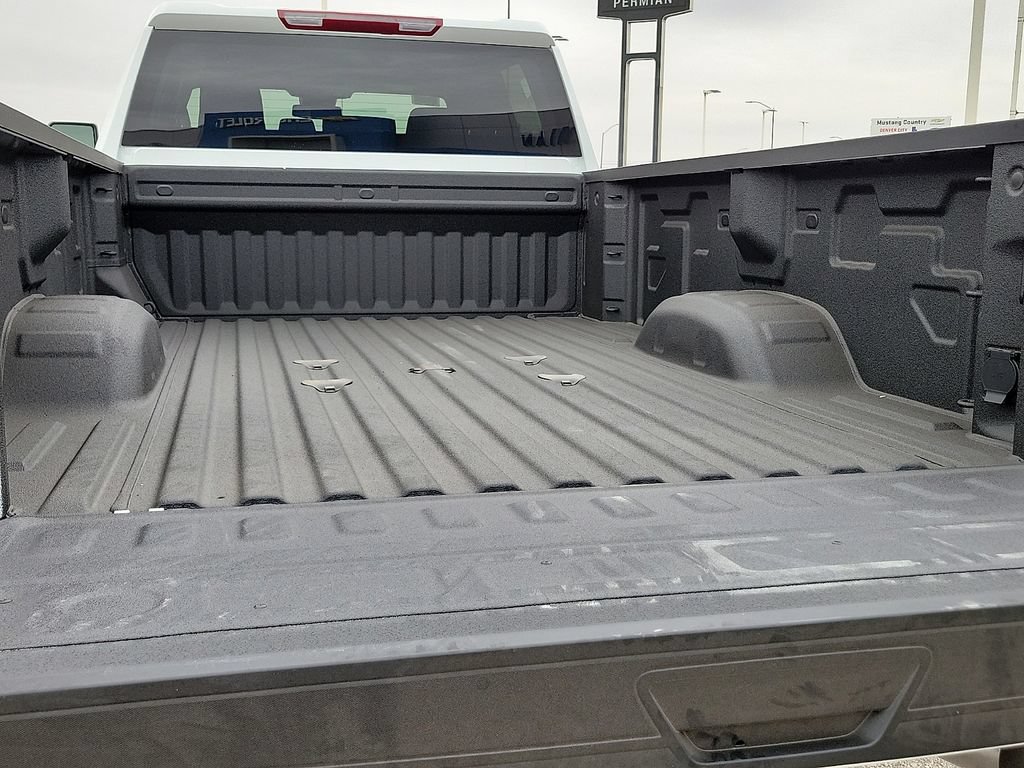 2026 GMC Sierra 2500HD Pro - Photo 18