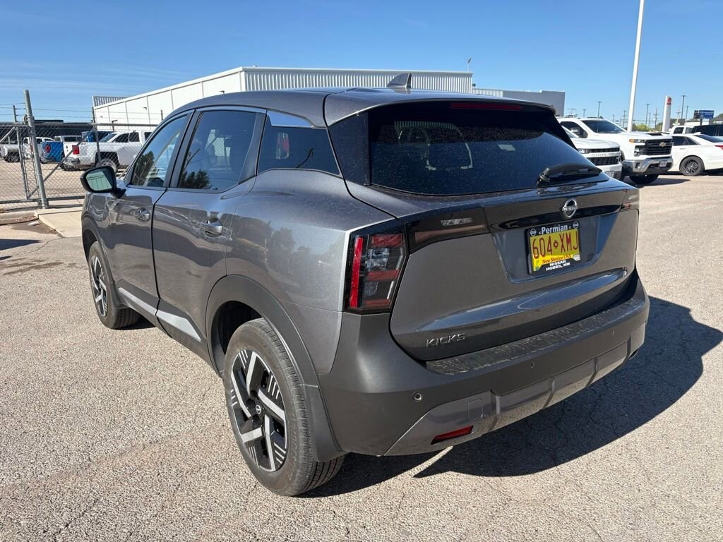Used 2025 Nissan Kicks SV