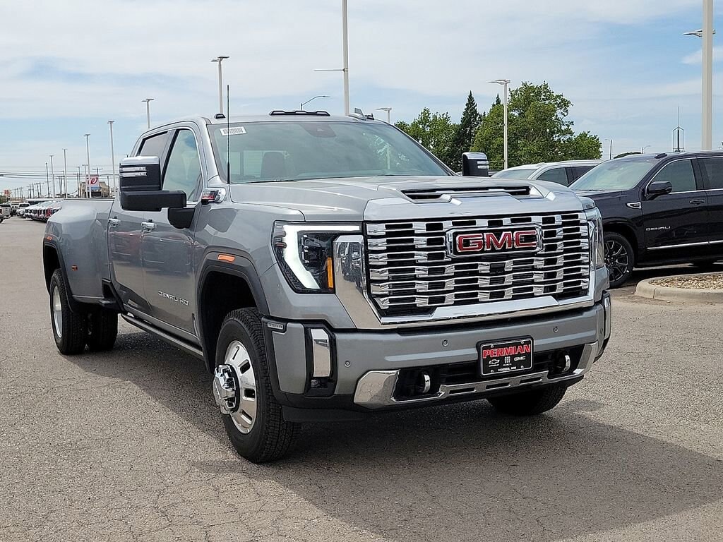 New 2026 GMC Sierra 3500 HD Denali DRW Truck