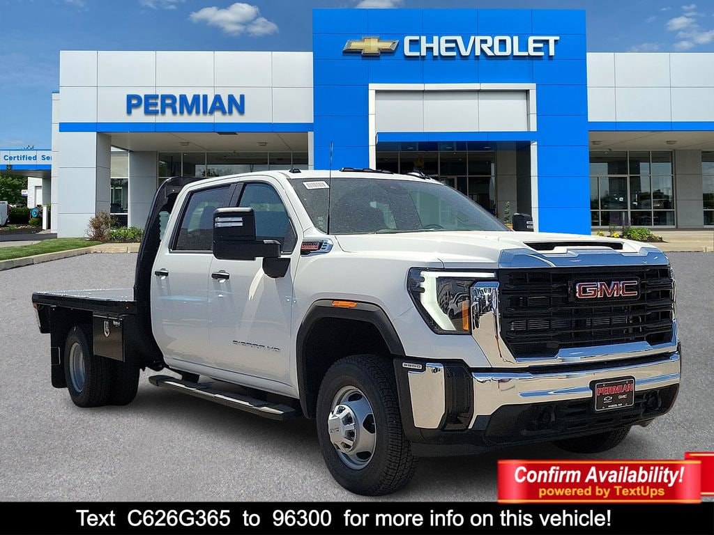2026 GMC Sierra 4WD Crew Cab Standard Box Pro's photo