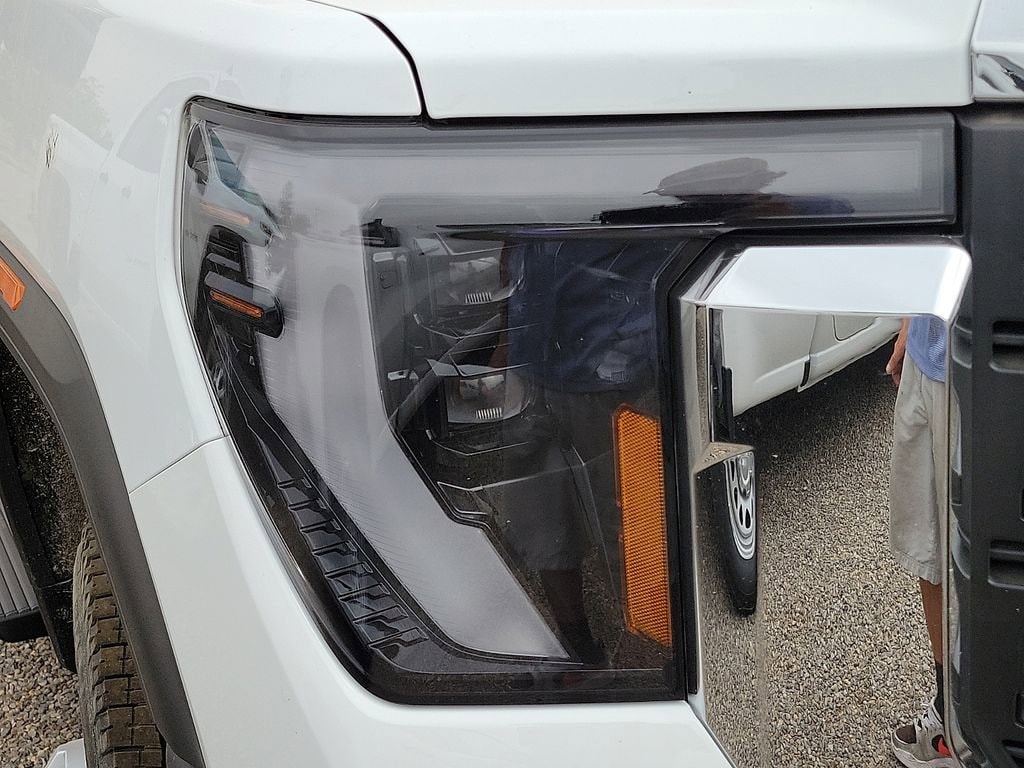 2026 GMC Sierra 3500HD Pro - Photo 7