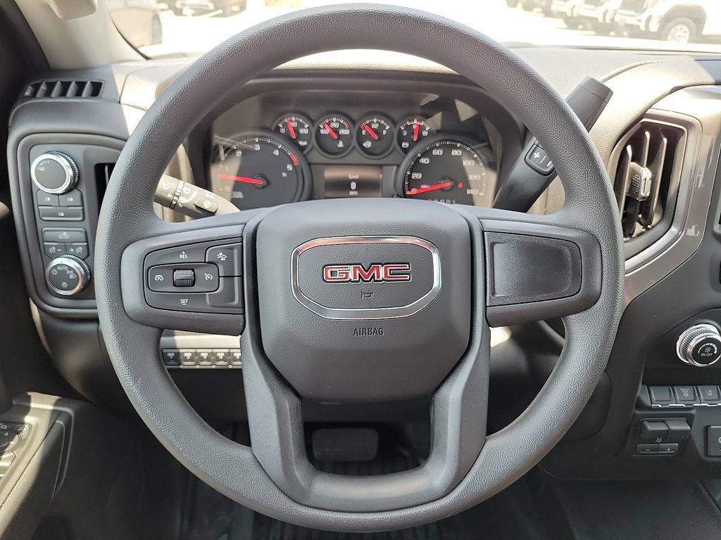2026 GMC Sierra 3500 Chassis Cab Pro - Photo 28