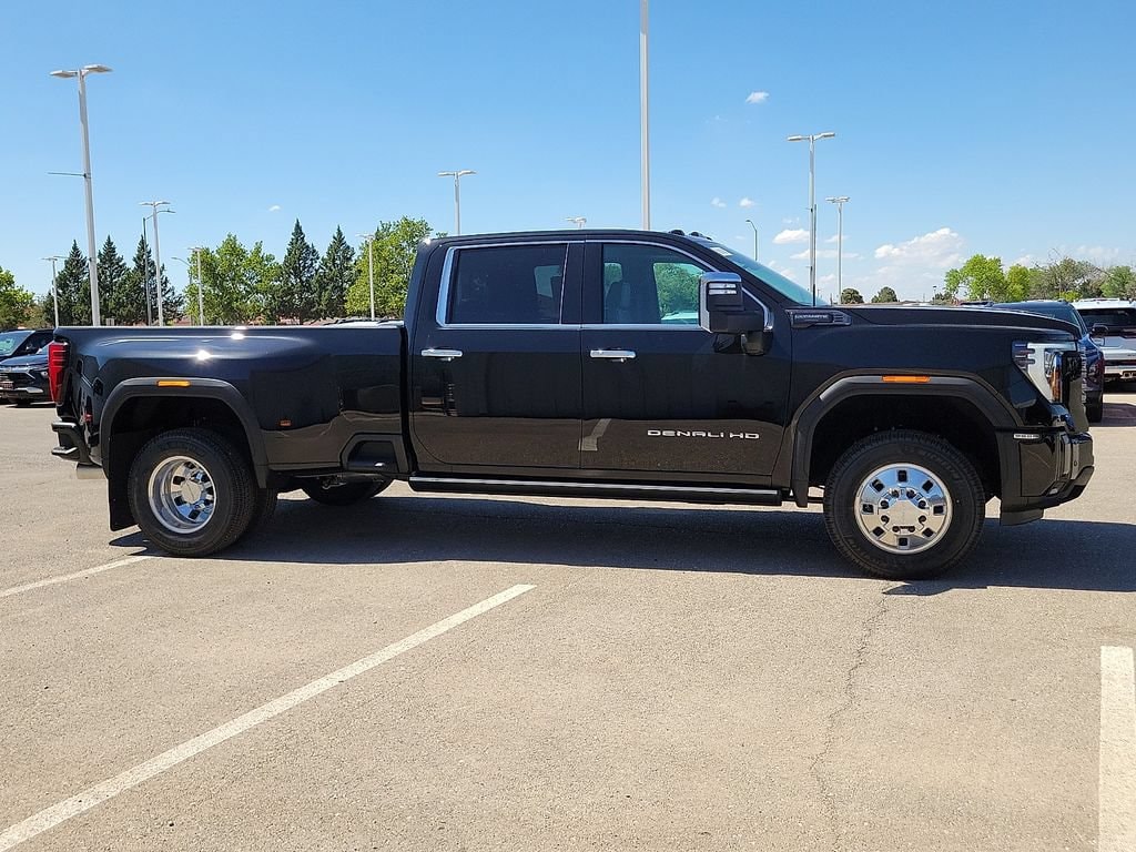 2026 GMC Sierra 3500HD Denali Ultimate - Photo 14