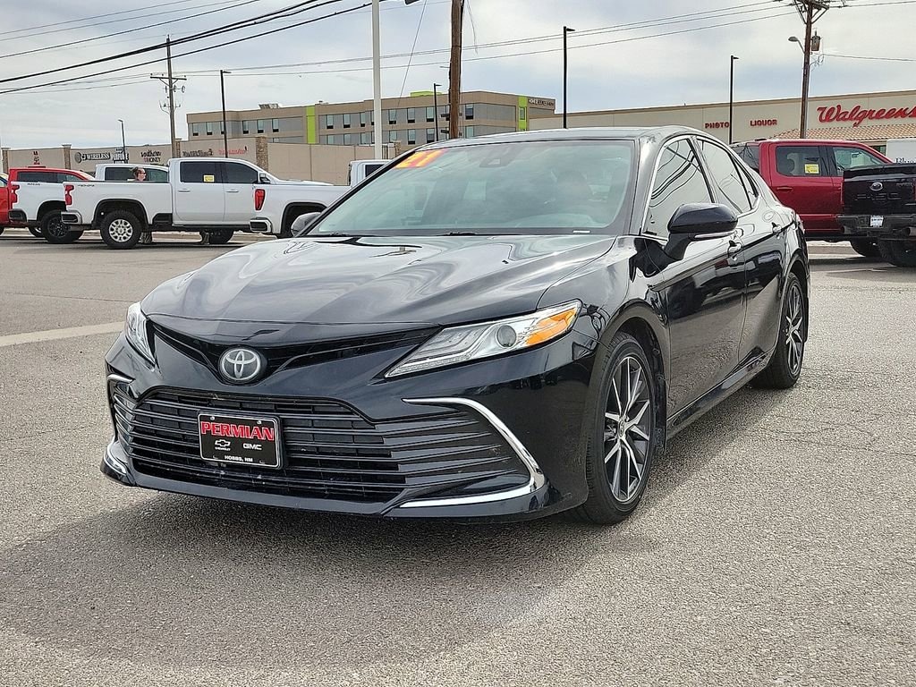 Used 2021 Toyota Camry XLE