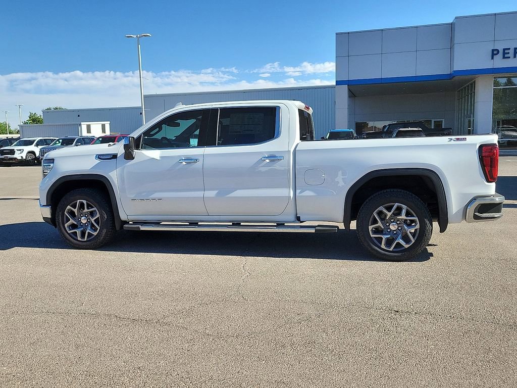 2026 GMC Sierra 1500 SLT - Photo 6