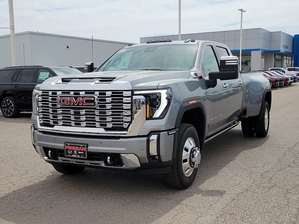 New 2026 GMC Sierra 3500 HD Denali DRW Truck