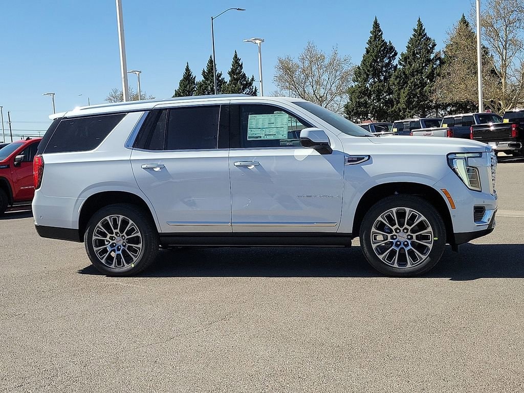 2026 GMC Yukon Denali - Photo 12