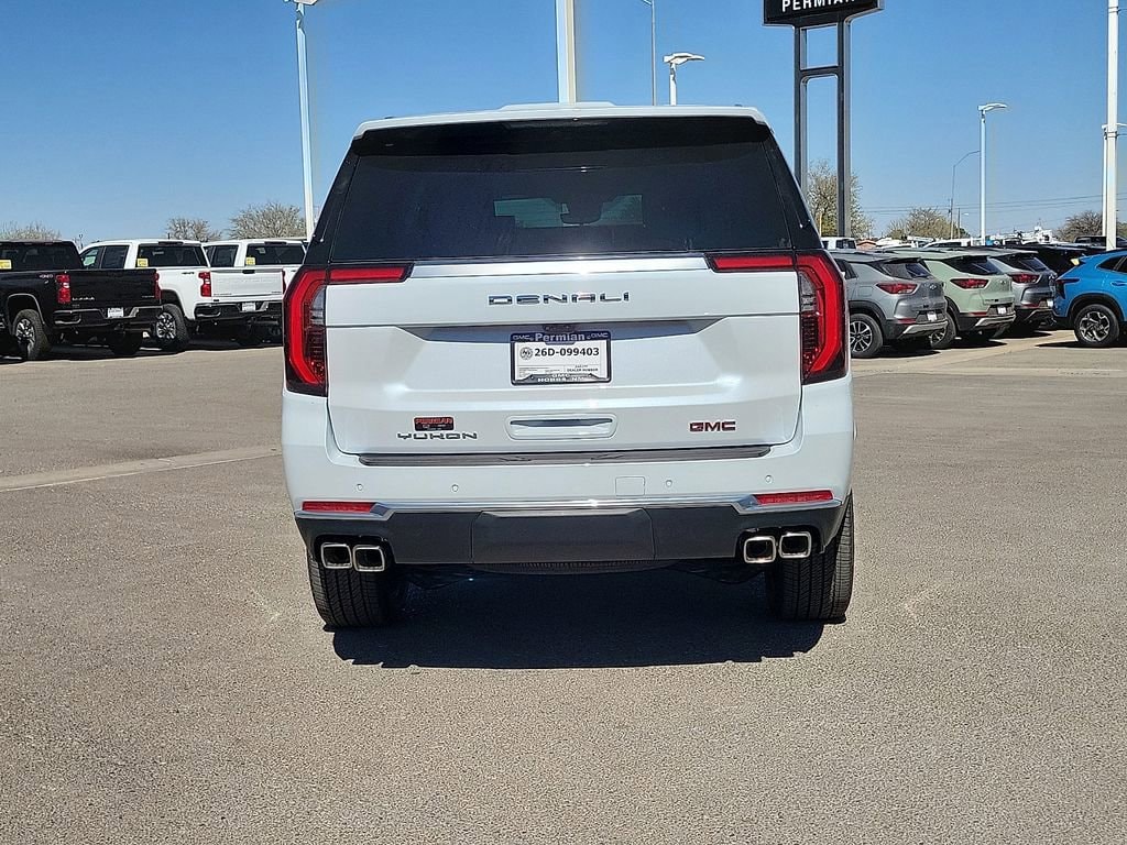 2026 GMC Yukon Denali - Photo 9