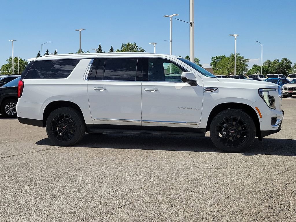 2026 GMC Yukon XL Elevation - Photo 12