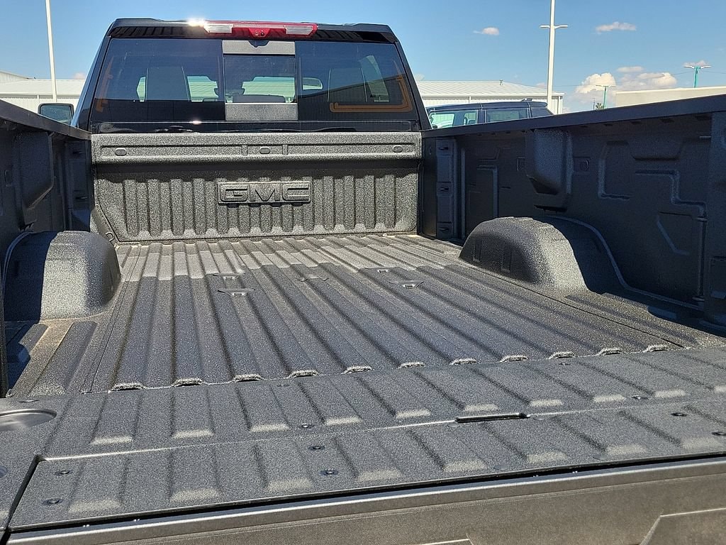 2026 GMC Sierra 3500HD Denali Ultimate - Photo 18