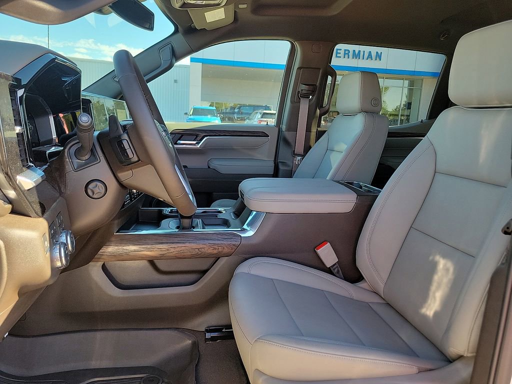 2026 GMC Sierra 1500 SLT - Photo 19