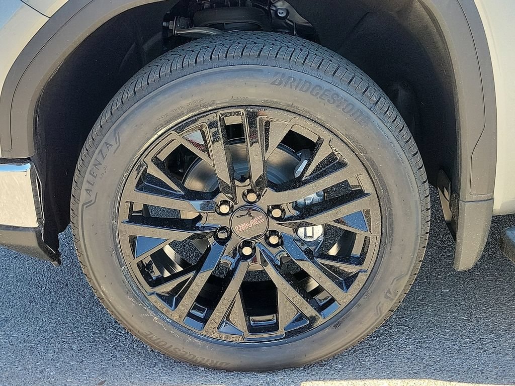 2026 GMC Sierra 1500 SLT - Photo 17