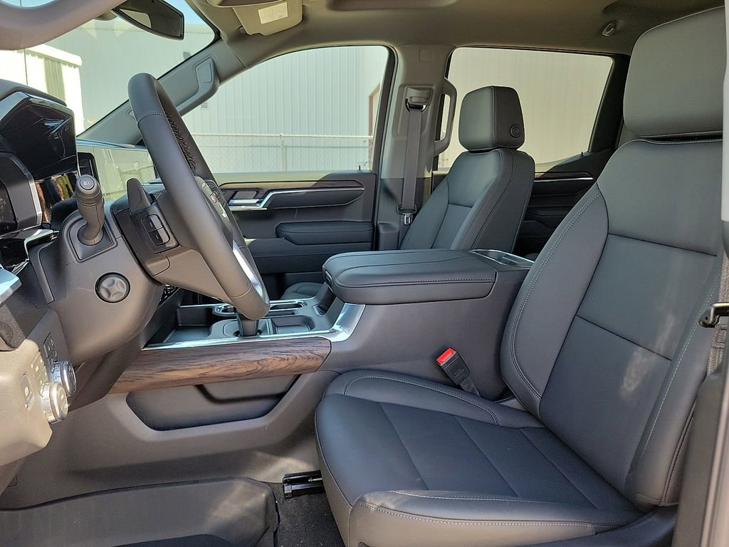 2026 GMC Sierra 1500 SLT - Photo 19