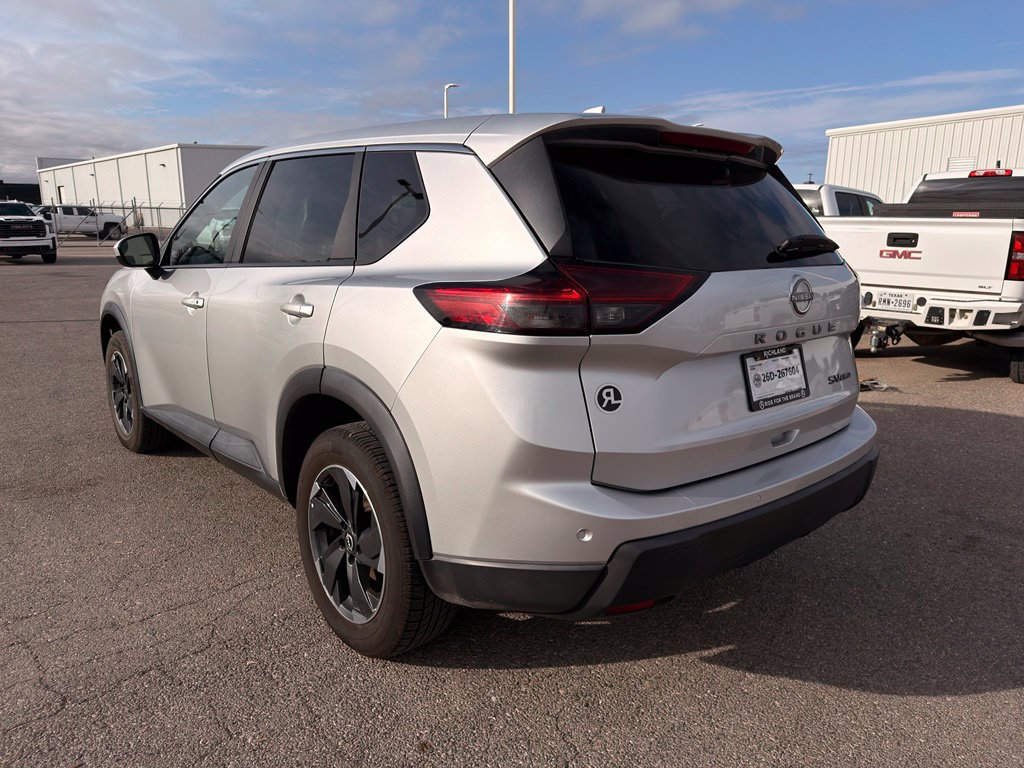 Used 2024 Nissan Rogue SV