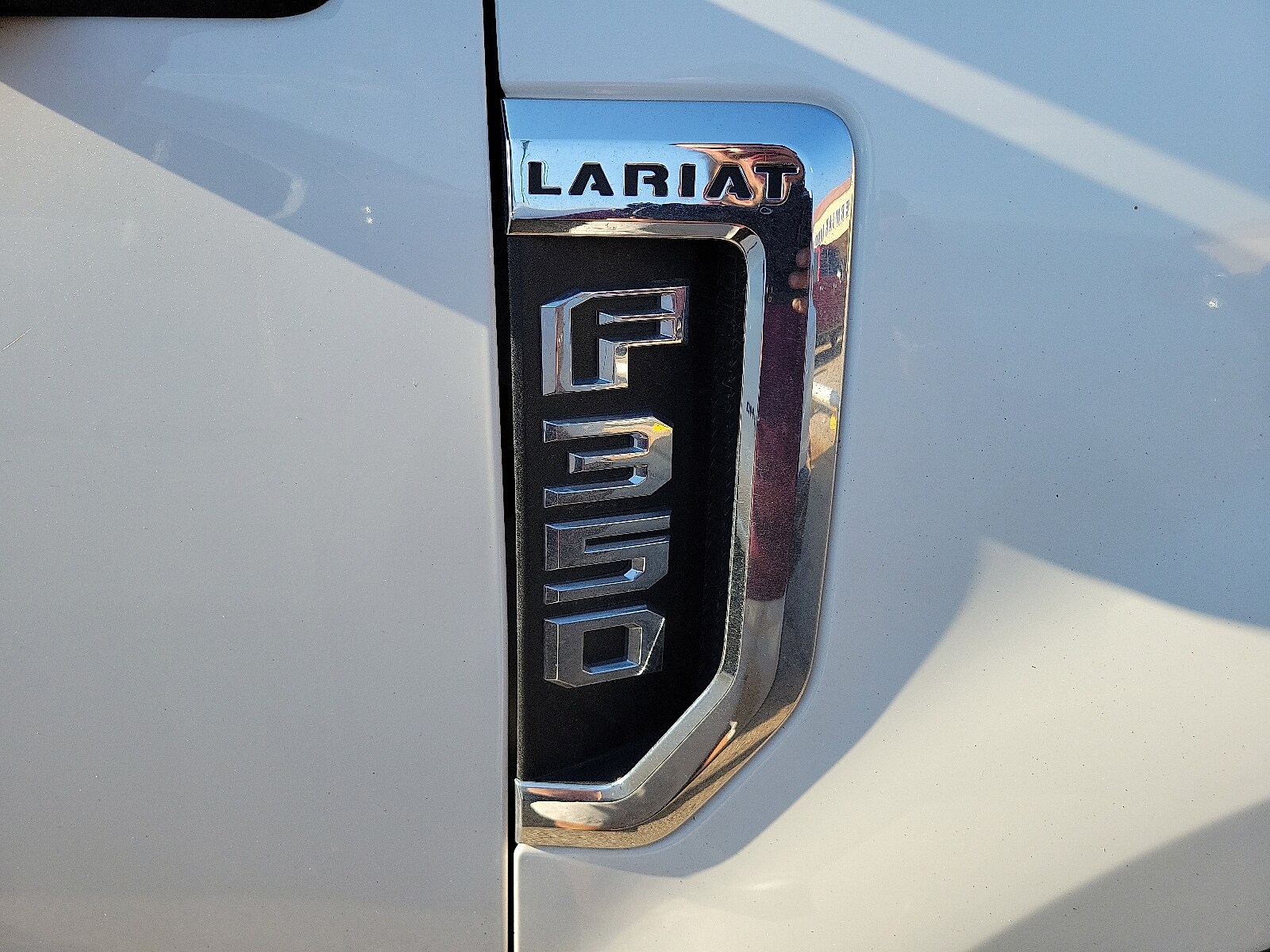 2021 Ford F-350 Lariat photo 3