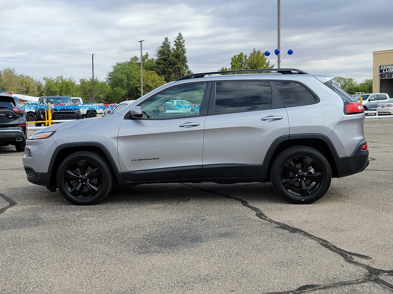 Used 2018 Jeep Cherokee Latitude with VIN 1C4PJLCB0JD544521 for sale in Hobbs, NM