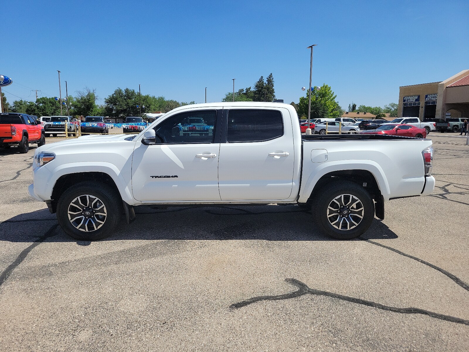 Used 2022 Toyota Tacoma TRD Sport with VIN 3TMCZ5AN5NM520094 for sale in Hobbs, NM