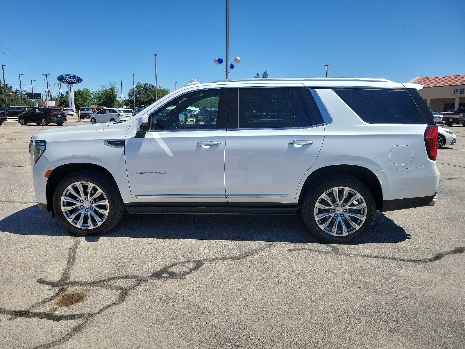 Used 2022 GMC Yukon Denali with VIN 1GKS2DKL2NR241910 for sale in Hobbs, NM