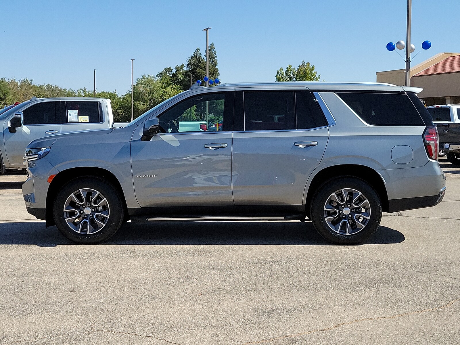 Used 2023 Chevrolet Tahoe LT with VIN 1GNSCNKD2PR351955 for sale in Hobbs, NM