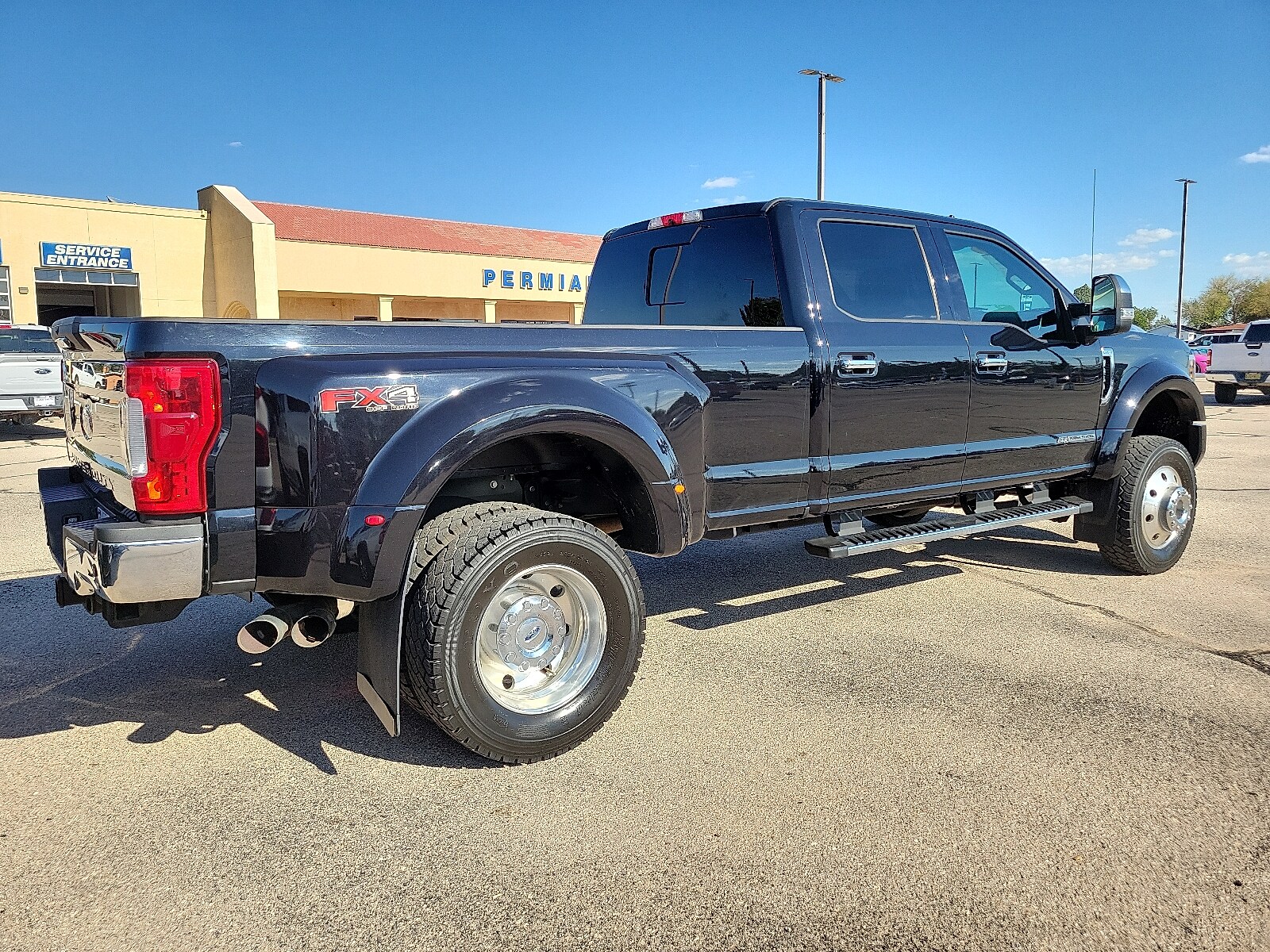 2019 Ford F-450 Lariat photo 3