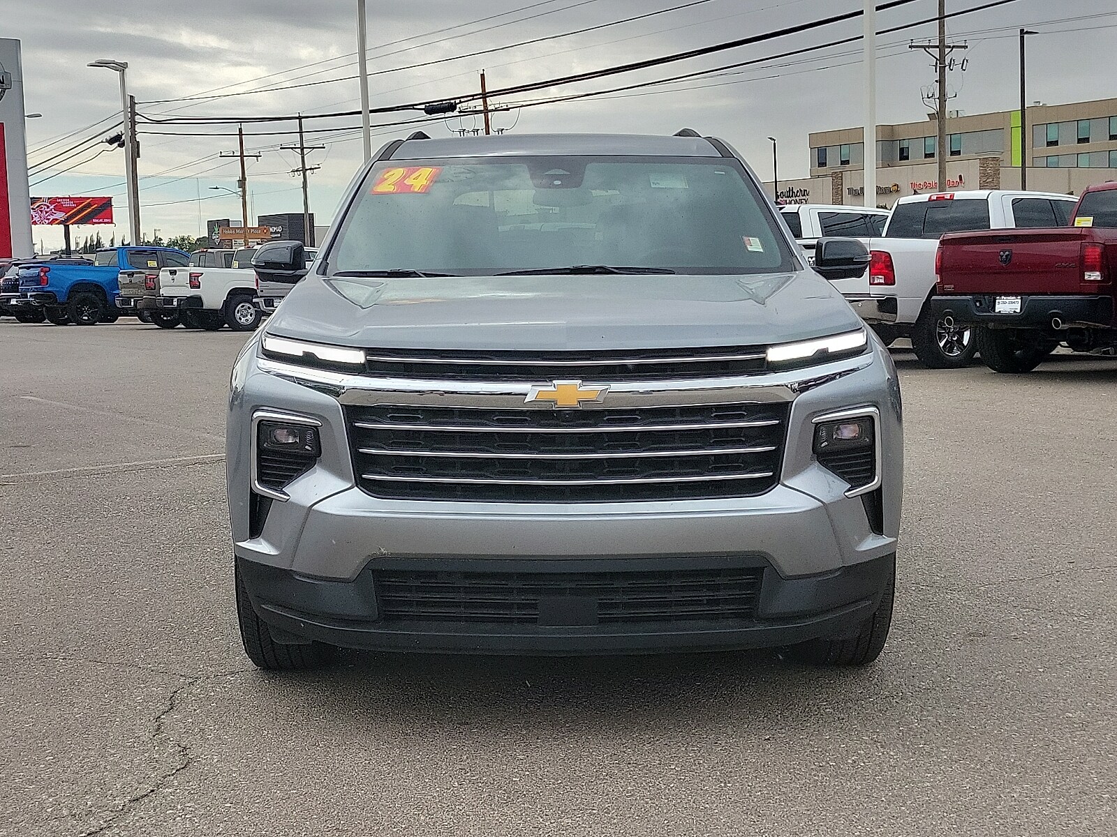 2024 Chevrolet Traverse photo 3