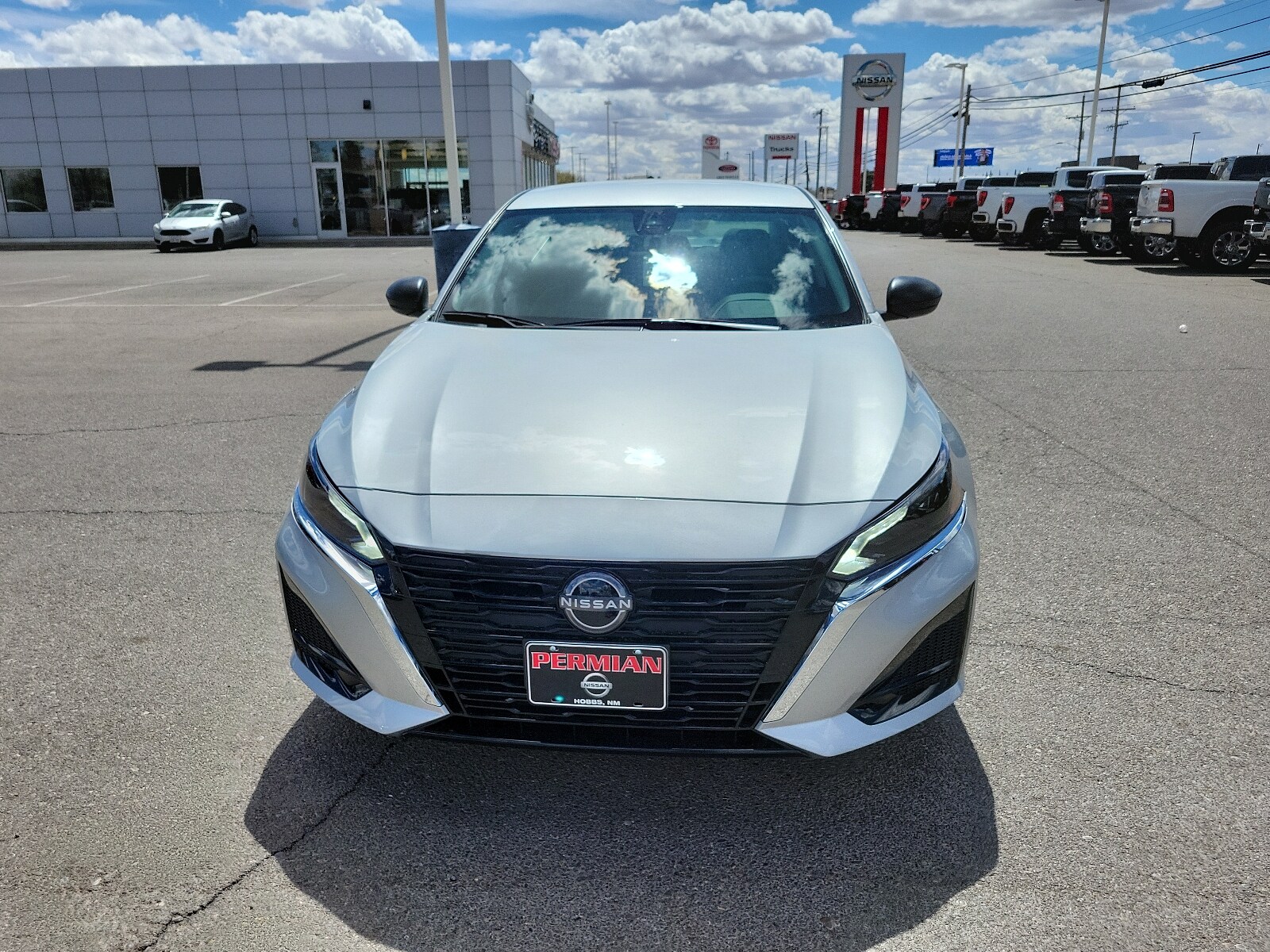 2024 Nissan Altima SV photo 3