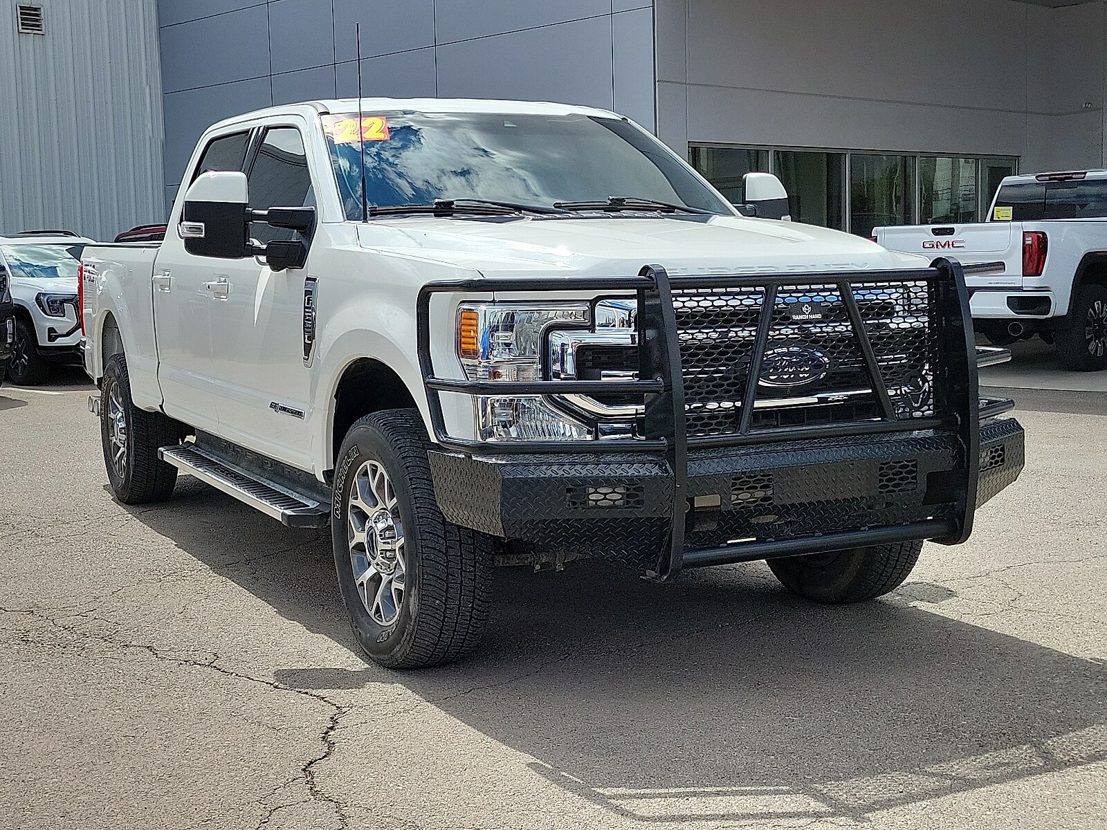 2022 Ford F-250 Lariat photo 2