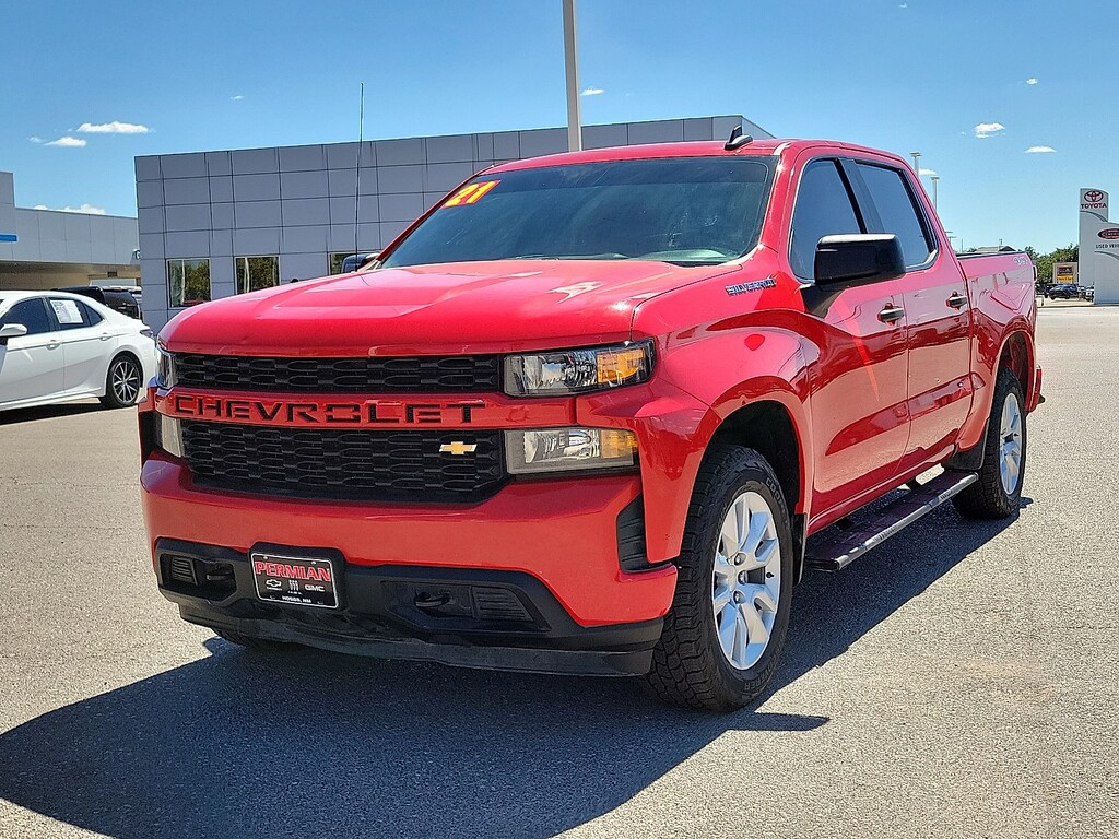 Used 2021 Chevrolet Silverado 1500 4WD Crew Cab Short Bed Custom Crew Cab