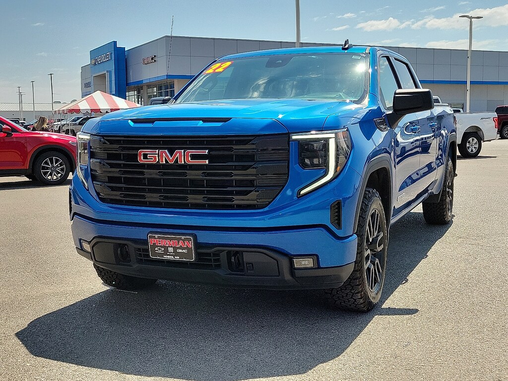Used 2022 GMC Sierra 1500 4WD Crew Cab Standard Box Elevation Crew Cab