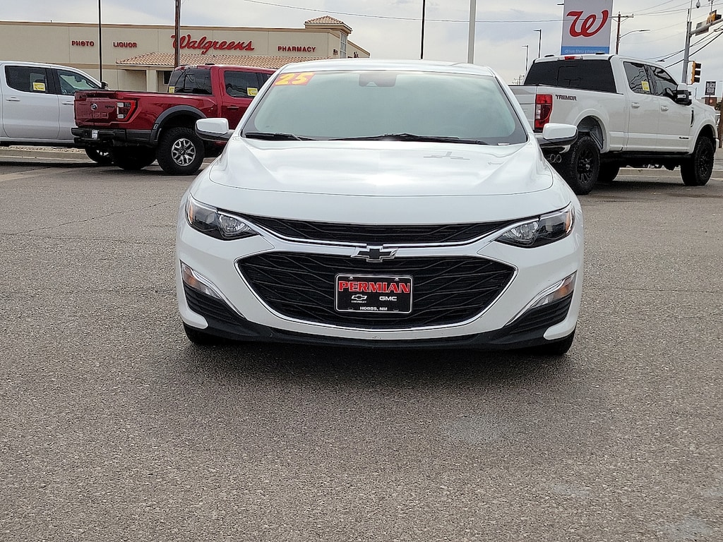 Used 2025 Chevrolet Malibu FWD RS Sedan