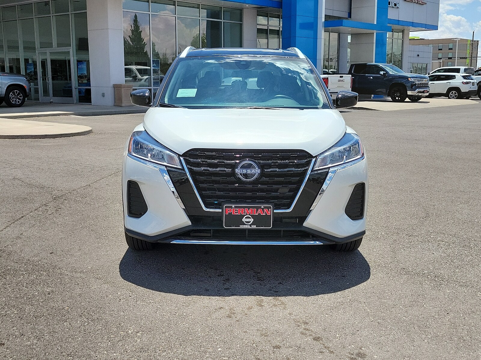 2024 Nissan Kicks SV photo 2