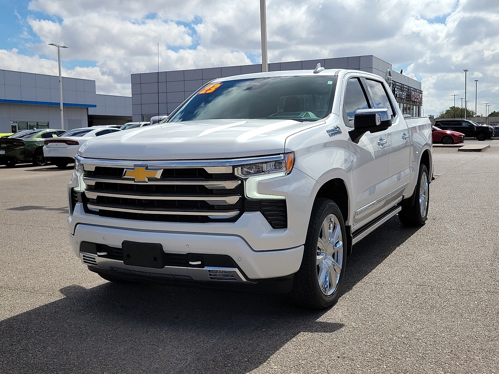 2023 Chevrolet Silverado 1500 High Country photo 4