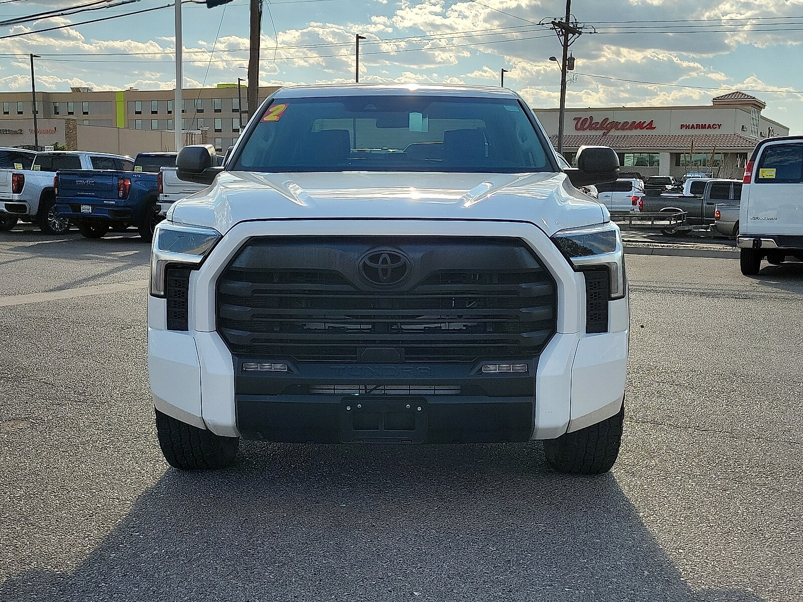 2023 Toyota Tundra SR5 CrewMax photo 3