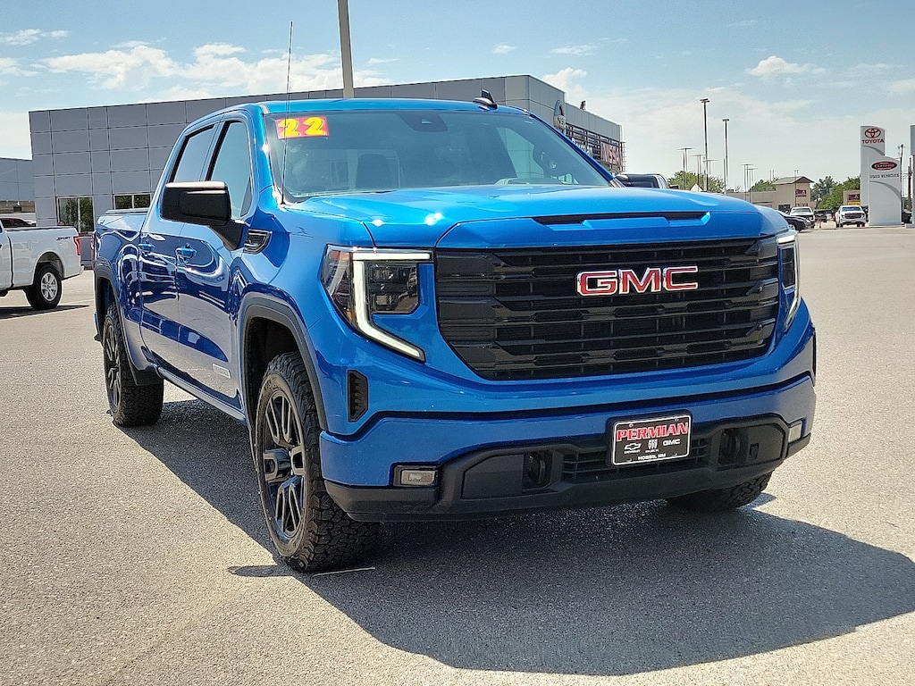 Used 2022 GMC Sierra 1500 4WD Crew Cab Standard Box Elevation Crew Cab