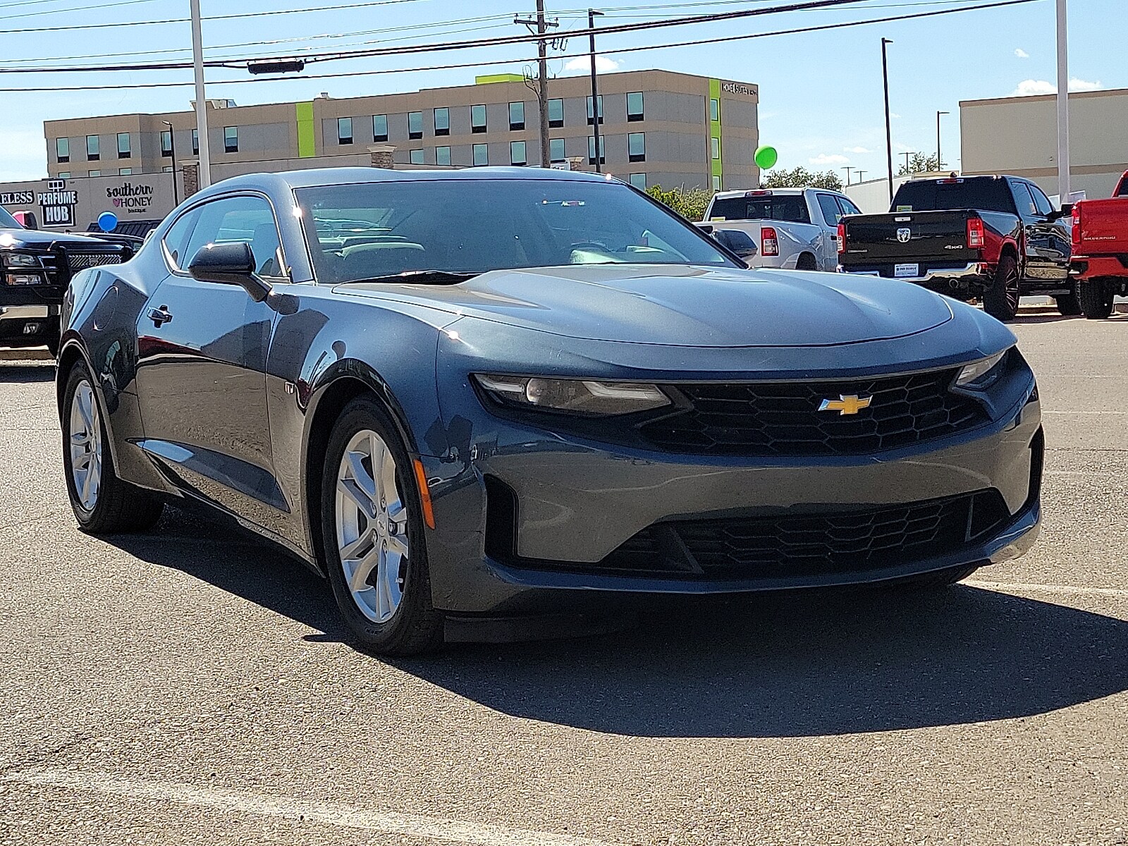 2021 Chevrolet Camaro 1LS photo 2