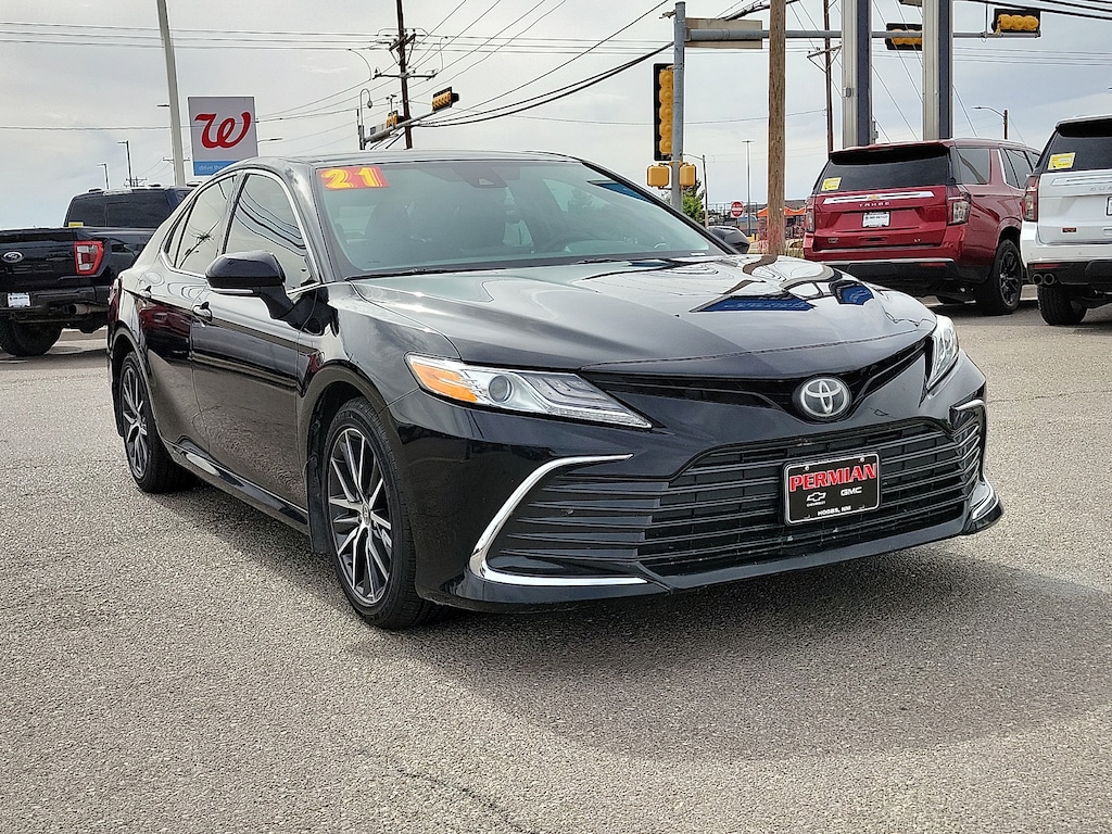 Used 2021 Toyota Camry XLE Sedan