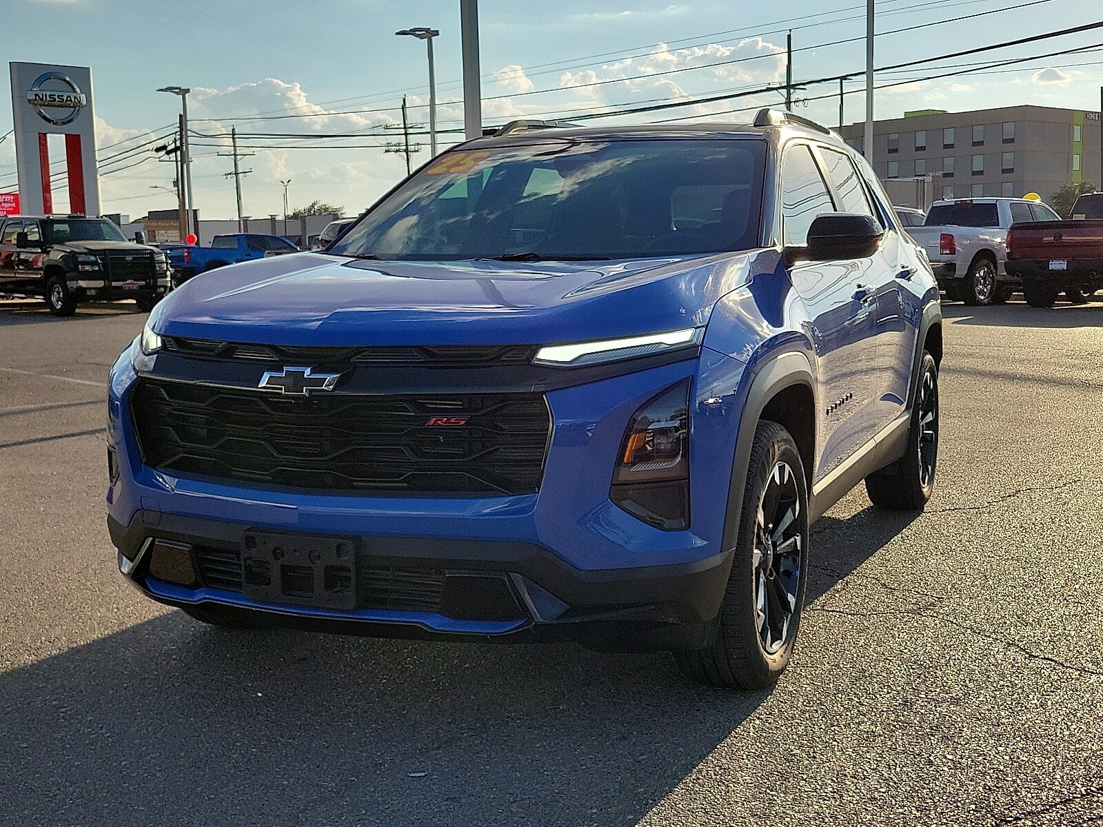 2025 Chevrolet Equinox RS photo 3