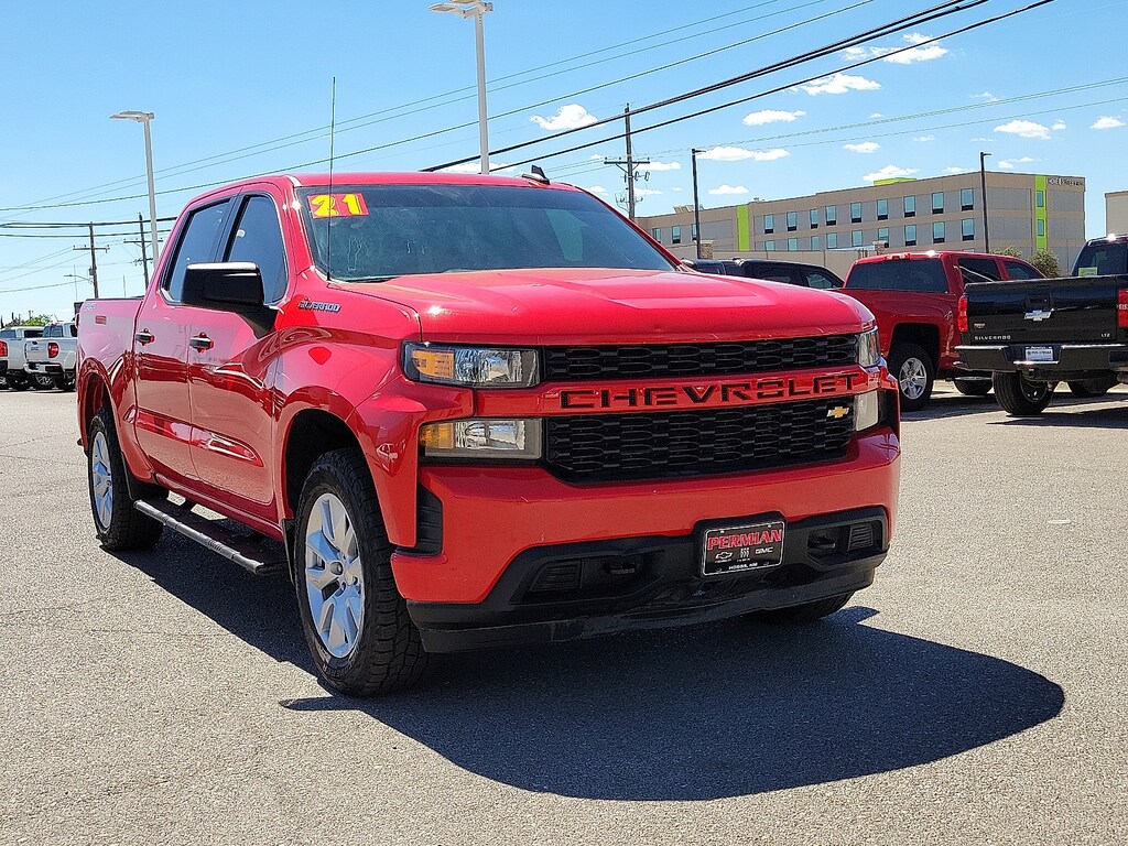 Used 2021 Chevrolet Silverado 1500 4WD Crew Cab Short Bed Custom Crew Cab