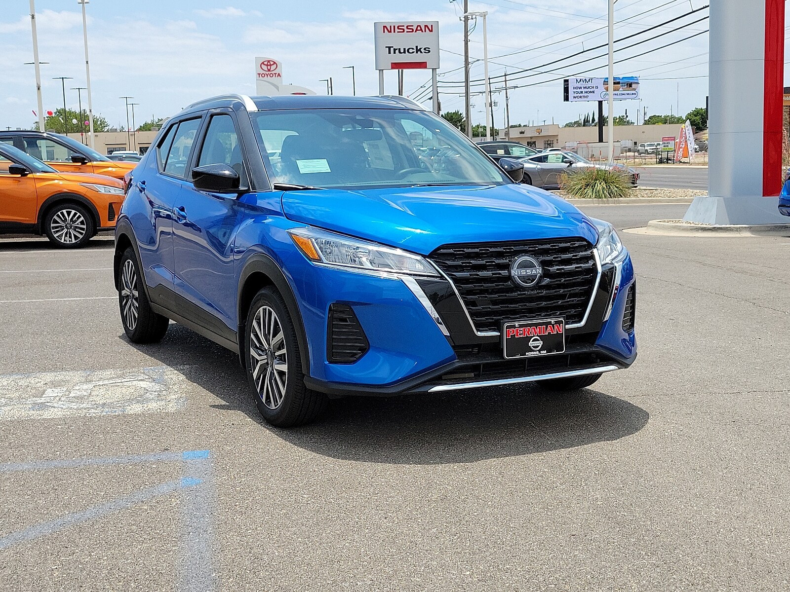 2024 Nissan Kicks SV photo 2