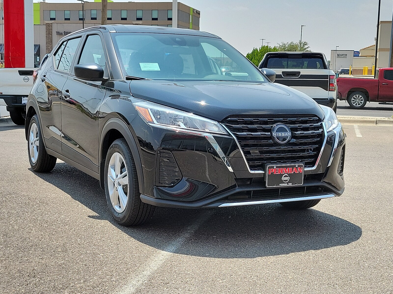 2024 Nissan Kicks S photo 2