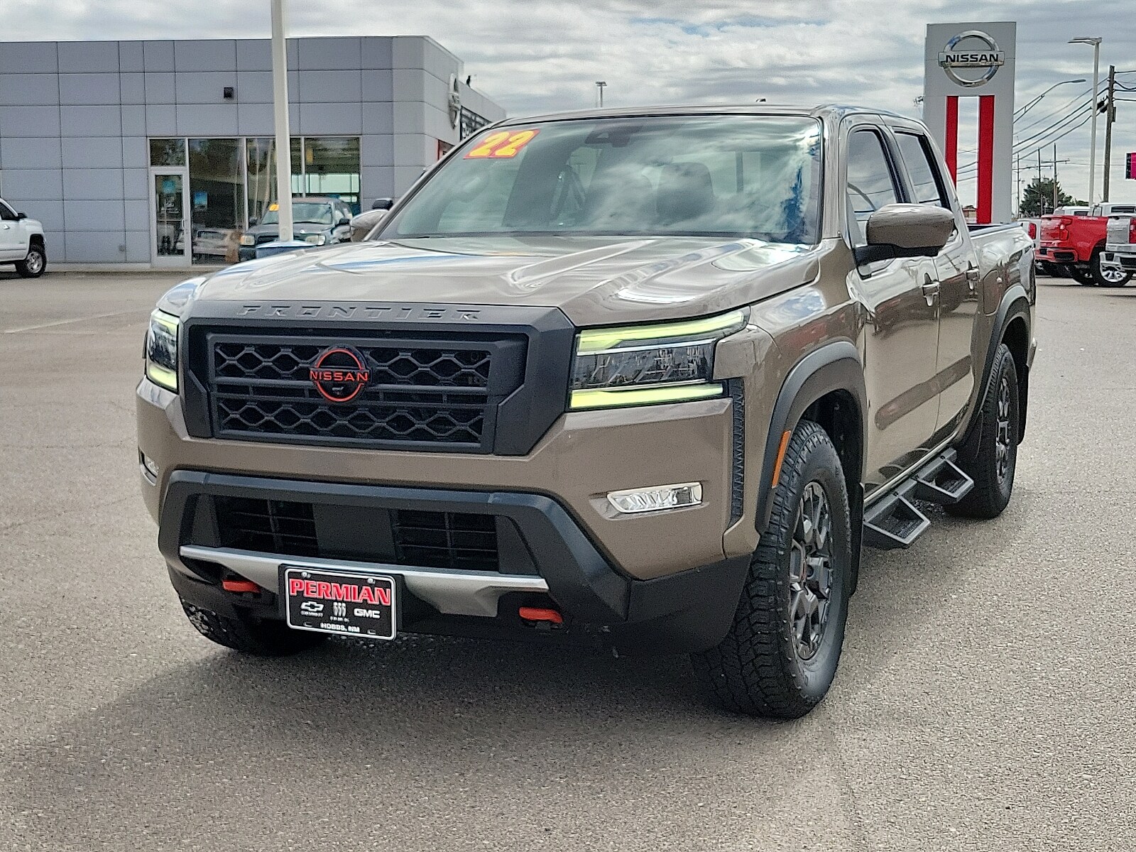 2022 Nissan Frontier PRO-X Crew Cab photo 4
