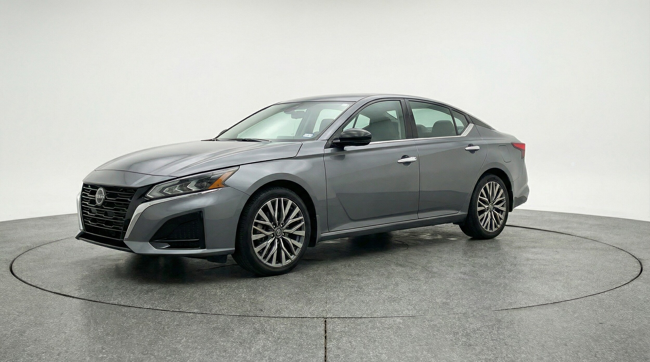 Thumbnail: 2025 Nissan Altima - 3