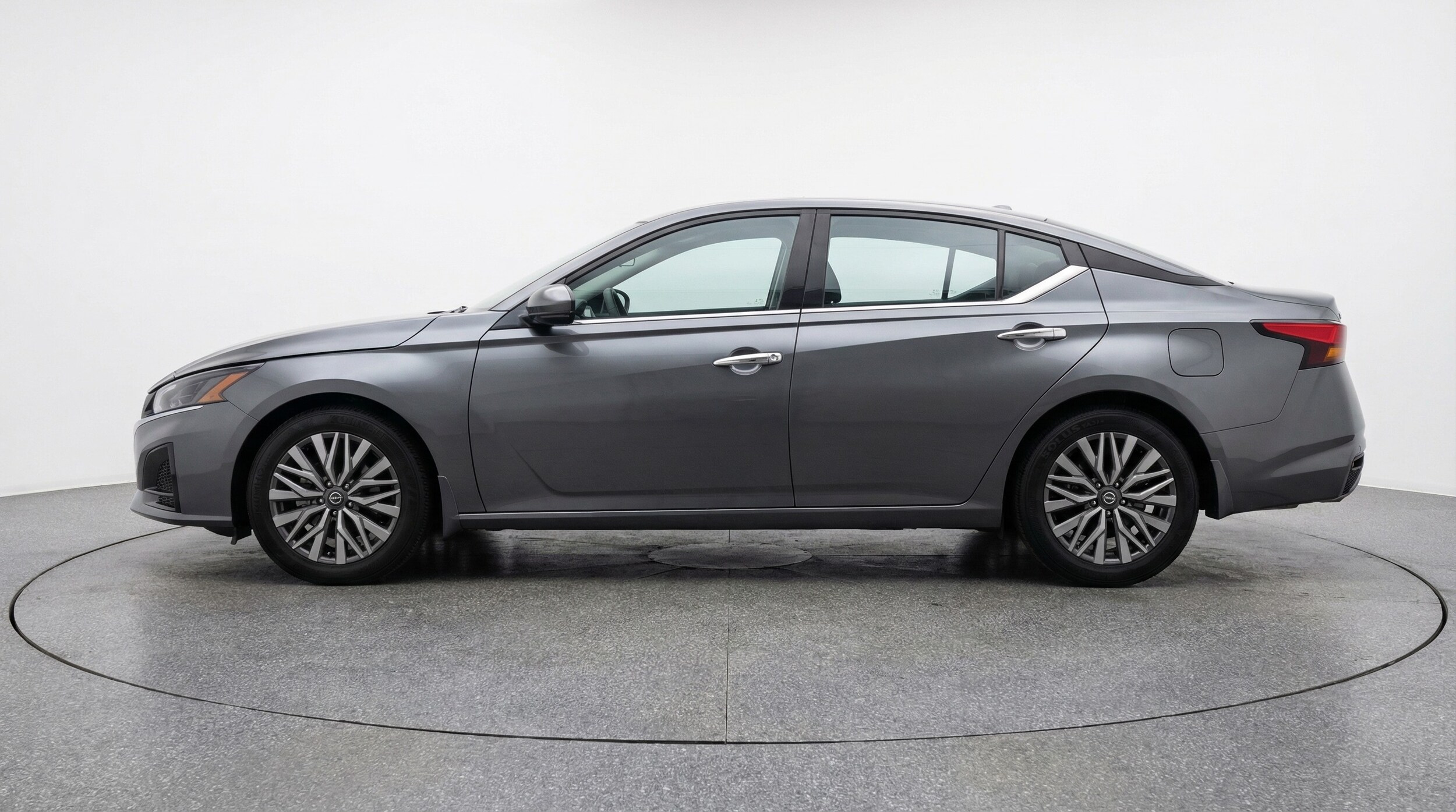 Thumbnail: 2025 Nissan Altima - 4