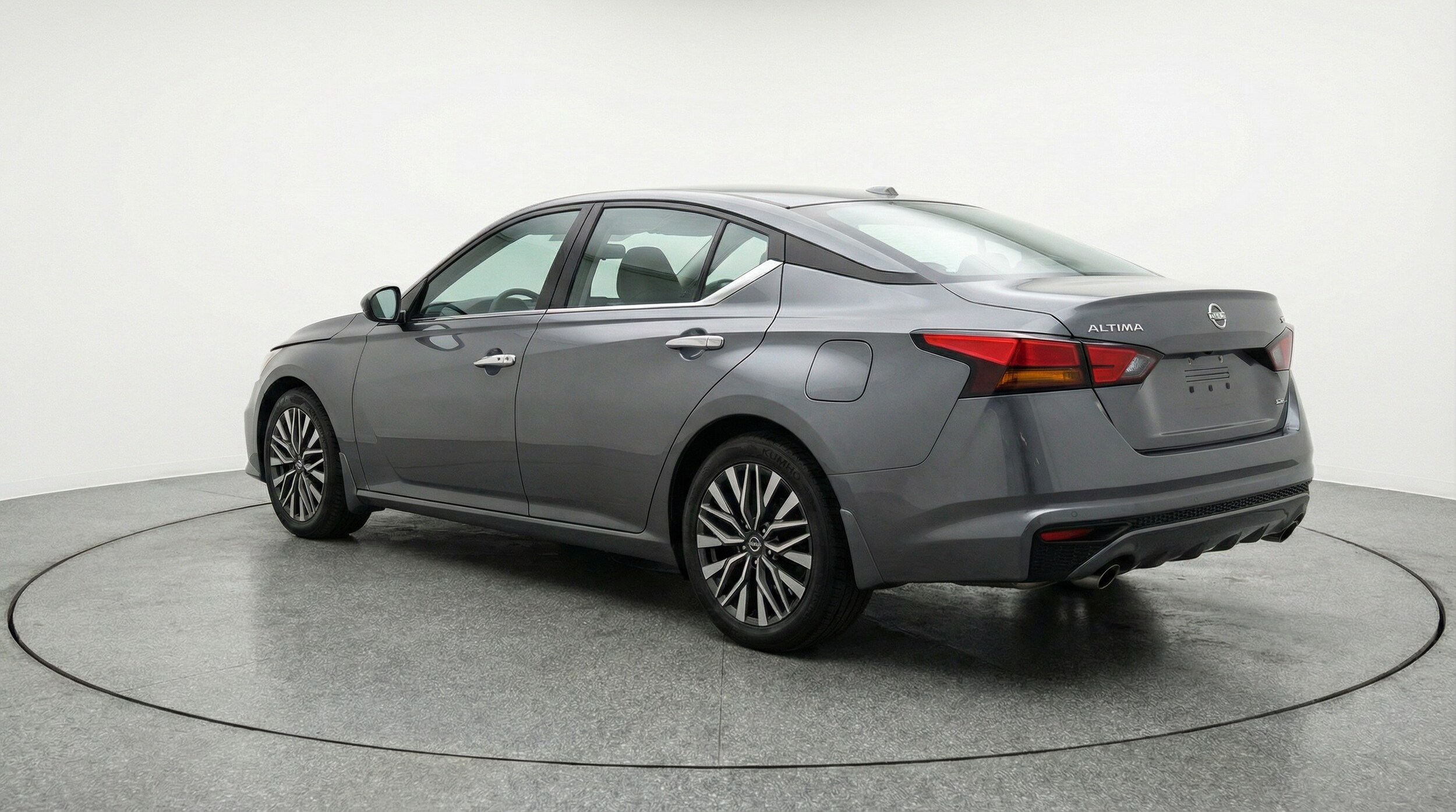 Thumbnail: 2025 Nissan Altima - 5